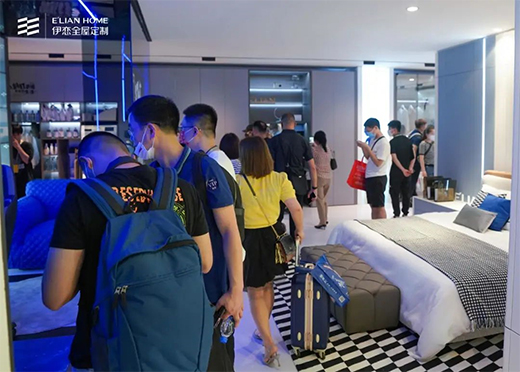 闪耀羊城，伊恋全屋定制自信展现“出色”风采
